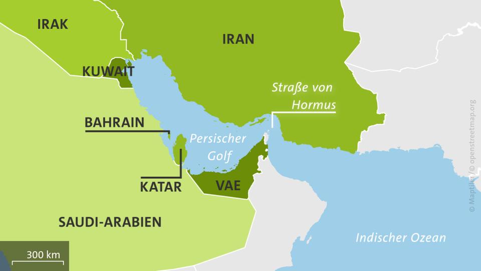 Die Straße von Hormus – das Nadelöhr des Welthandels. Durch diese Meerenge fließen etwa 20 % des globalen Öls. Iran drohte mehrmals mit einer Blockade, was den Ölpreis stark in die Höhe trieb.