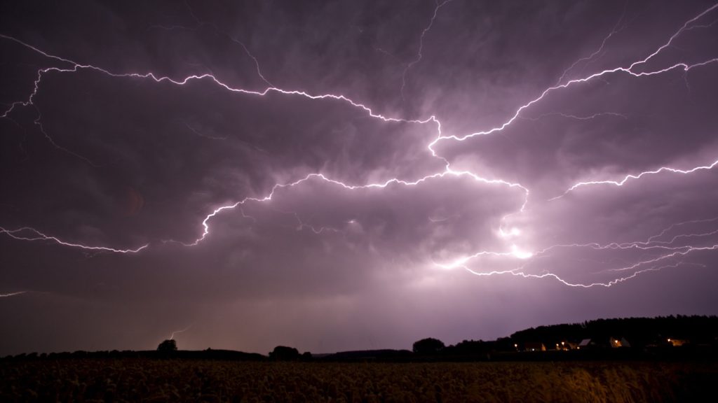 Warum ist der Sommer die Hauptgewitterzeit?